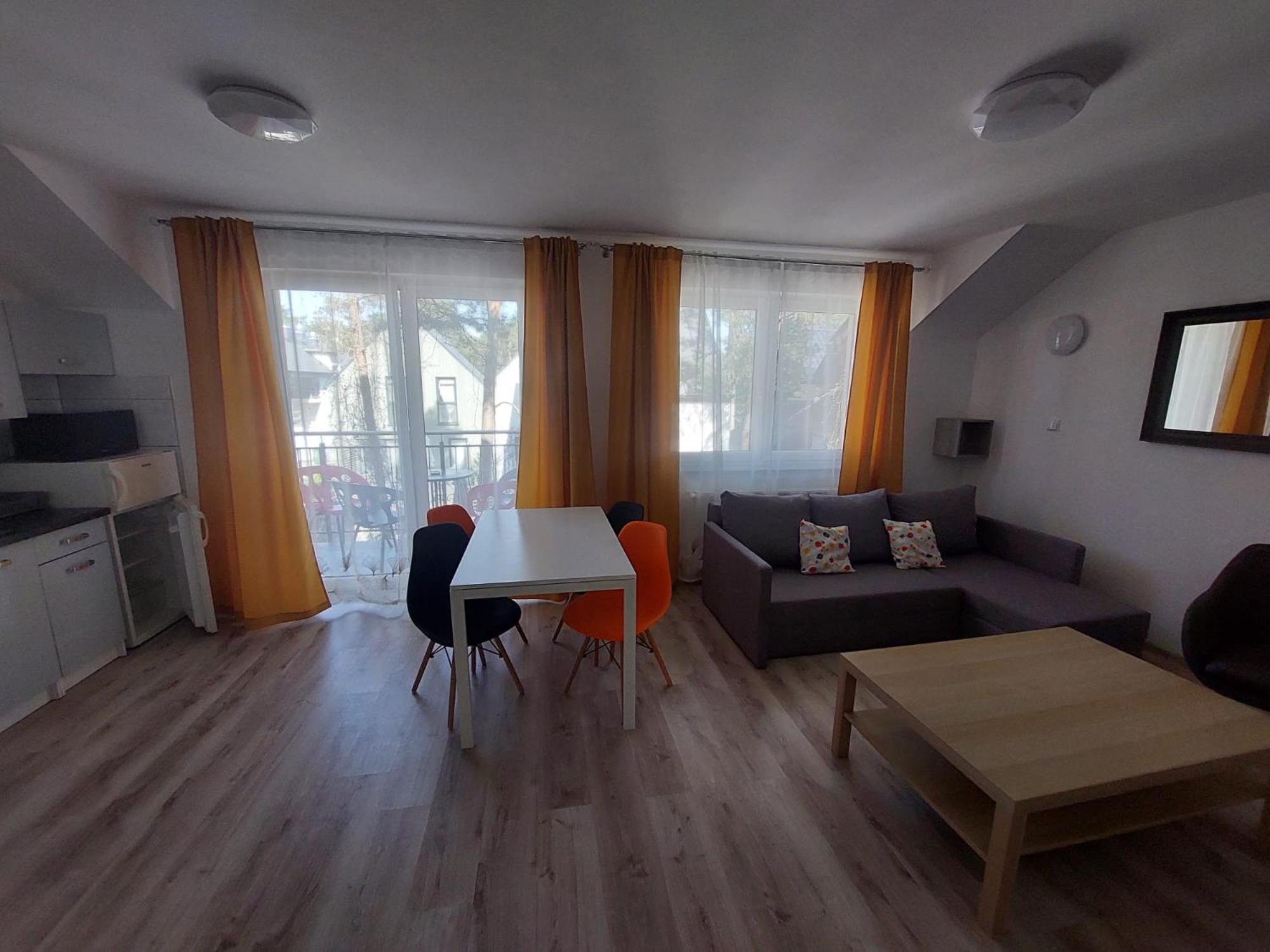 Kama Apartament Поберово Екстериор снимка
